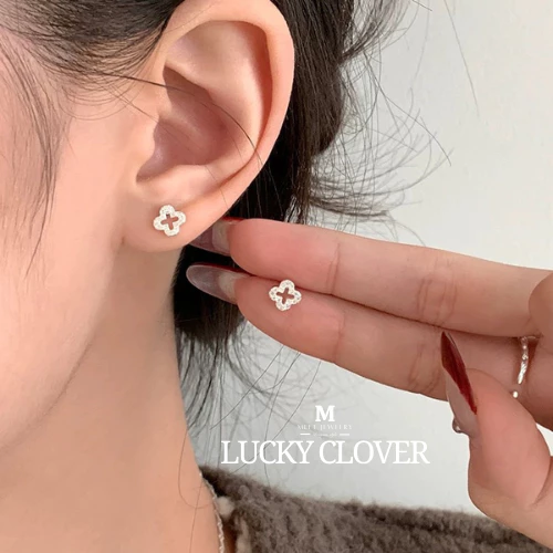 ต่างหูเงิน Lucky Clover ต่างหูเพชร ต่างหูเก๋ๆ